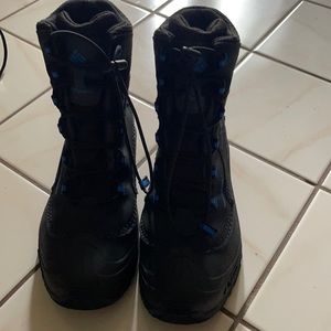 Waterproof Columbia winter boots